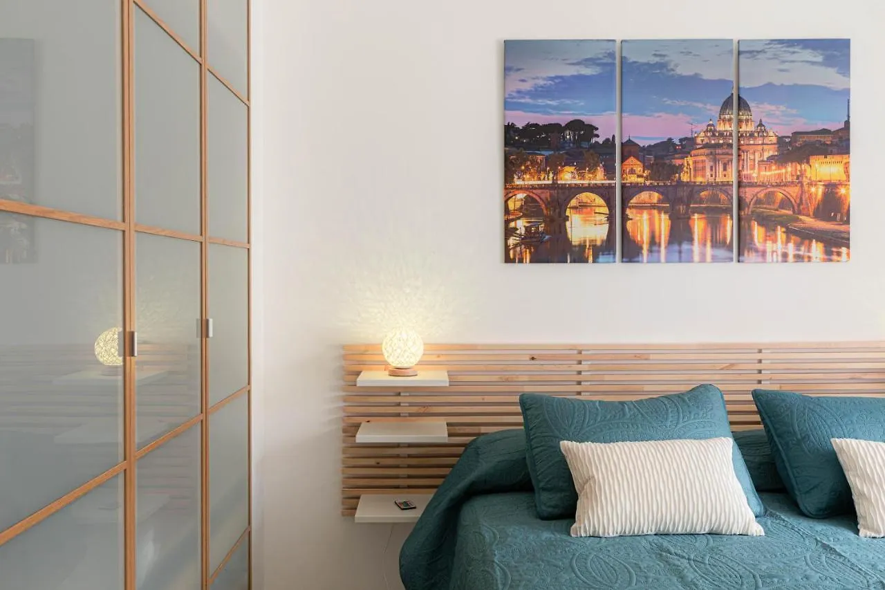 Romamor Home 0*, Ρώμη Ιταλία